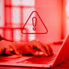 virus alert red hacked error malware attention danger warning with laptop computer.jpg virus alert red triangle system hacked error sign malware attention danger symbol warning showing Recuperar Archivos Borrados